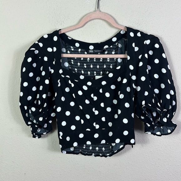 NWT Zara Black White Polka Dot Puff Sleeves Smocked Back Cropped Top size XS - Picture 2 of 12